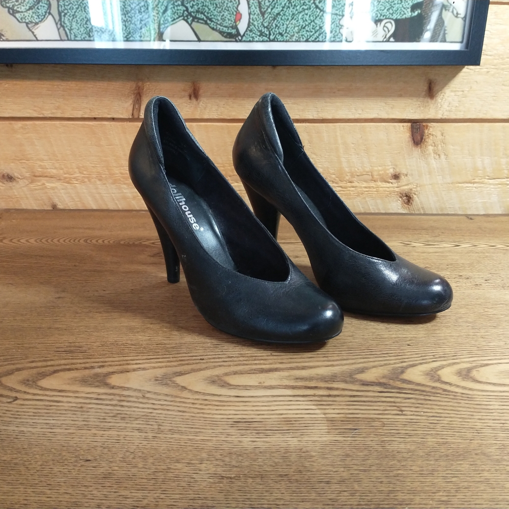 Dollhouse Elegant Black Heels